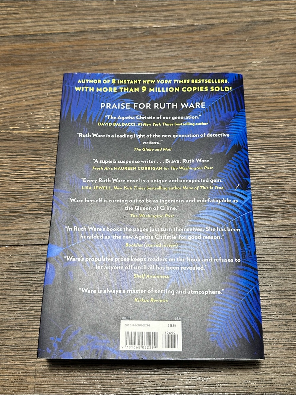 📚2 for $15 📚"One Perfect Couple" by Ruth Ware - Picture 3 of 4